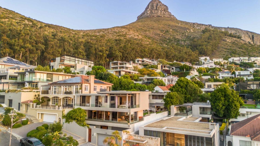 5 Bedroom Property for Sale in Fresnaye Western Cape